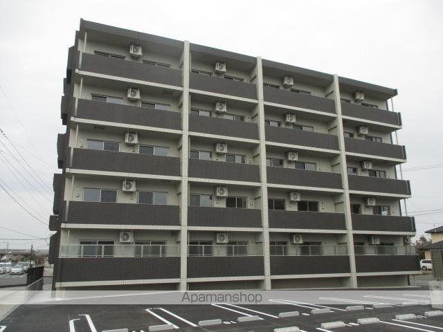 �N���E���@�E�G�X�g �����O��